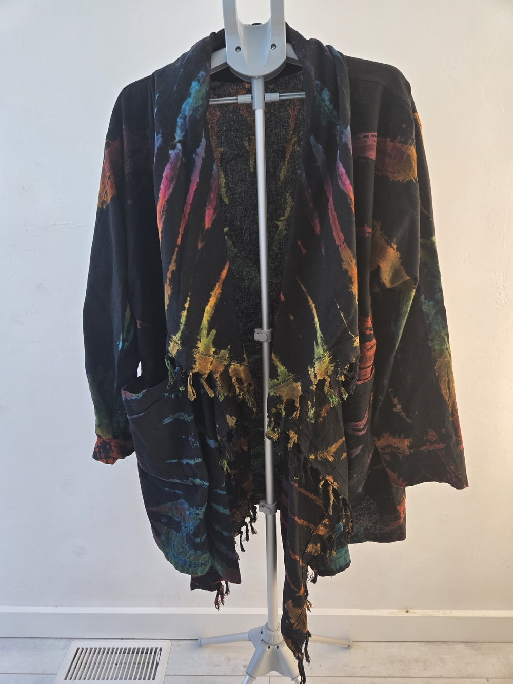 Black Open-Front Fringe Cardigan with Multi-Color Brush Strokes